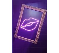 Kisses in Art: Checkered Notebook, Travel Cover, A Journal Full of Adventures