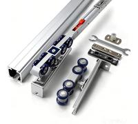 Kit de herrajes para puerta corredera de granero de una sola vía resistente con riel de aluminio de cierre suave y rodillos, diseño que ahorra espacio para puertas de 80 cm (plateado)