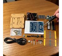Kit de práctica de soldadura para montar un instrumento de medición de distancia con disparador de alarma y salida de visualización numérica (con estuche)