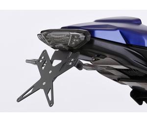 Kit de soporte de matrícula PROTECH que incluye reflector y placa de acero inoxidable ligero/aluminio recubierto de polvo negro, negro