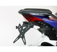 Kit de soporte de matrícula PROTECH que incluye reflector y placa de acero inoxidable ligero/negro de aluminio recubierto de polvo, negro