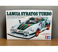 Kit escala 1/24 TAMIYA 25210 LANCIA STRATOS TURBO (Incluye figura del conductor)