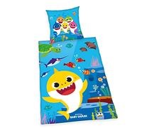 Klaus Herding GmbH Baby Shark Ropa de Cama, Funda de Almohada de 80 x 80 cm, Funda nórdica de 135 x 200 cm, con Tira de Botones, 100% algodón Reforzado