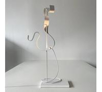 Knikerboker Curve lámpara de mesa LED, blanco