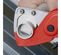 Knipex | 90 20 185 | PlastiCut® Manguera y cortador de tuberías de plástico