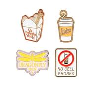 Kokonote Gilmore Girls Set de Pins - 4 Pines Esmaltados Las Chicas Gilmore | Broches para Ropa Mujer, Pines para Mochila, Merchandising Oficial, Regalo Original Mujer, 3 x 3 cm