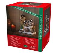 Konstsmide Casa de fibra óptica LED con escena de castillo y árbol de Navidad giratorio, con música, 6 diodos de colores, transformador interno de 4,5 V, funciona con pilas, interior, 0,3 W, cable negro, funciona con 3 pilas AA de 1,5 V (no incluidas).