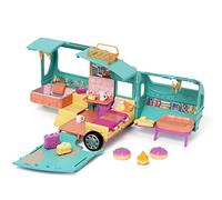 KOOKYLOOS Mia's Kooky Caravan - Caravana con accesorios, muñeca y mascota, incluye 1 coche, utensilios de cocina, maletas