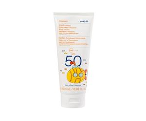 KORRES YOGHURT Emulsión solar protectora para niños SPF 50, crema solar resistente al agua con aceite de almendras y yogur griego, de rápida absorción y suave para la piel, 200 ml.