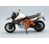 Ktm 990 Supermoto 2011 1:18 Modelo 51050 BBURAGO