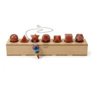 KULIA® Juego de piedras sólidas platónicas con geometría sagrada con péndulo de chakras, juego de 7 piezas de piedras naturales de cristal en caja de madera, aventurina roja, símbolo de reiki