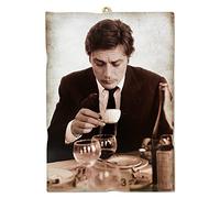 KUSTOM ART Cuadro de estilo vintage Serie Attori famosos que beben el café Alain Delon impresión sobre madera 18 x 25 cm.