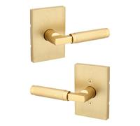Kwikset Prava - Manija de puerta de paso interior, palanca para puertas de armario y pasillo, manija reversible sin bloqueo, latón satinado, con protección Microban