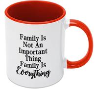 KWQDOZF La familia es algo importante. La familia lo es todo. Tazas de café novedosas. Taza de té de cerámica con impresión de doble cara para mamá, papá, amigo, esposa, esposo, regalo de 11 oz.
