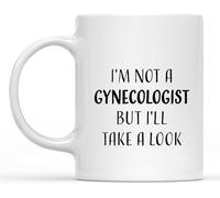 KWQDOZF Taza con sarcasmo ofensivo Soy ginecólogo, pero echaré un vistazo, taza de café novedosa, taza de té de cerámica con impresión de doble cara para mamá, papá, amigo, esposa, esposo, 11 oz