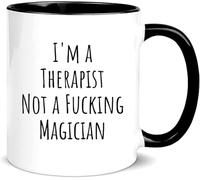 KWQDOZF Tazas de café con texto en inglés I'm a TherapistA Fucking Magician, novedosas tazas de cerámica con impresión de doble cara para mamá, papá, amigo, esposa, esposo, regalo de 11 oz.
