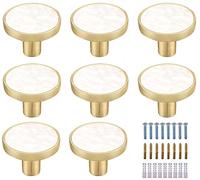 Kyrio - 8 perillas de latón y mármol para gabinete, tiradores decorativos blancos redondos para manijas de cajón para gabinete, perillas doradas, accesorios de cocina (8, estilo A)