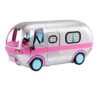 L.O.L. Surprise! Glamper Playset - Autocaravana para muñecas de Color Plateado Metalizado con más de 55 artículos sorpresas, Luces y Sonidos, Piscina, tobogán y Accesorios de mobiliario, para +4 años