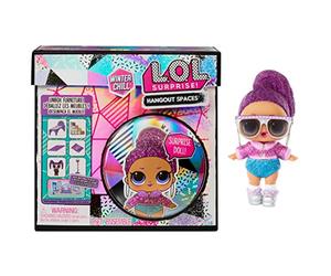 L.O.L. Surprise! LOL Surprise Winter Chill Juego de Muebles - Bling Queen- con más de 10 sorpresas Que Incluyen muñeca, Accesorios y Muebles - Set de Juego Plegable - Coleccionable - Edad: 4+ años