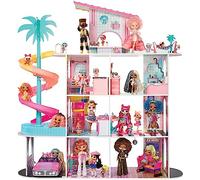 L.O.L. Surprise! OMG Fashion House Set de juego con más de 85 sorpresas - Casa de muñecas de madera con piscina, tobogán en espiral, terraza, cine, muebles convertibles y más - A partir de 4 años