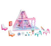 L.O.L. Surprise! Winter Snow Chalet con Peque - Hecho de Madera Auténtica, +15 Sorpresas, Incluye una Muñeca Exclusiva, para Niños Mayores de 4 Años