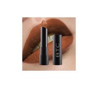L piz labial nude marr n natural premium Mocha Latte de By The Clique | Hermoso acabado satinado