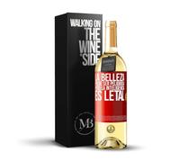 «La belleza puede ser peligrosa pero la inteligencia es letal» Mensaje en una Botella. Vino Blanco Premium Verdejo Joven + Gift Box. Etiqueta Roja PERSONALIZABLE