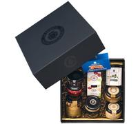 La Chinata Cesta Gourmet M Delicias - AOVE 100 ml, Pate de Secreto Ibérico, Queso Cabra con Cebolla, Boletus, Pimientos Asados, Ventresca de Bonito, Anacardos con Trufa y Mermelada | Caja Regalo