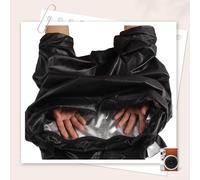 La herramienta perfecta de gran capacidad para el cuarto oscuro cambiador de película que cabe en tu bolsillo o equipo de cámara, como lo muestra la imagen, Black M