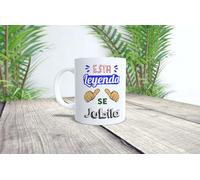 La Huella Taza personalizada Esta leyenda se jubila. Para todos los felices jubilados que escaparon a la noria de las ocho horas.