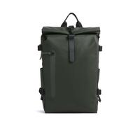 La mochila Rains Rolltop Large es una compañera estilosa y práctica para tus aventuras urbanas y desplazamientos diarios. Está hecha de un resistente tejido de poliuretano repelente al agua que mantie