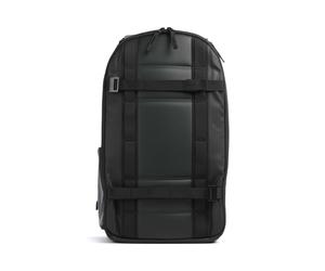 La mochila Ramverk 26L de DB Equipment AS es una compañera versátil diseñada para quienes necesitan un poco más de espacio sin perder agilidad. Fabricada en poliéster recubierto resistente, esta mochi