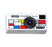 La pequeña cámara de pulgar cuenta con batería de larga duración y almacenamiento digital expandible, perfecta para tarjetas de documentación de viaje