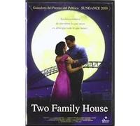 La taberna de Buddy / Two Family House