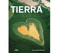 La Tierra vista desde el cielo: Una imagen aérea del planeta (Fotografía)
