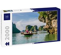 Lais Puzzle Turistas disfrutando de un Paseo en Barco con guías Locales a través de Las majestuosas montañas de Piedra caliza de la bahía de Halong, Vietnam 2000 Piezas