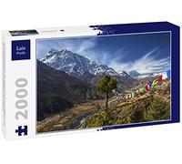 Lais Puzzle Vista del Paisaje del Pico Annapurna 3 (7555 m) en Las montañas del Himalaya y Banderas budistas de oración en la Ruta de Senderismo del Circuito Annapurna en Nepal 2000 Piezas
