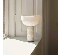 Lámpara de mesa LED recargable New Works Kizu, beige, mármol, atenuable