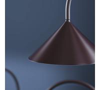 Lámpara de mesa recargable LED FRANDSEN Grasp, roja, altura 47 cm, metal