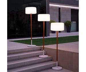 Lámpara de mesa solar sin cables de exterior con sensor crepuscular marrón luz led regulable newgarden chloe ip65 y 20hrs autonomía.