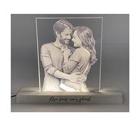 Lámpara Personalizada con tu Foto | Foto Central | Luz LED Incluida + Interruptor de Cable | Soporte de Madera Grabado | Ideal para Regalar a tus Amigos, Pareja y Familiares