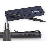 Lamy Safari - Pluma estilográfica, color negro mate, modelo 017 + caja de regalo, grabado gratuito/personalizado, elige con o sin grabado, color negro mate Broad Nib