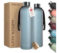 LARS NYSØM Botella de Agua 1l - Tritan Botella Agua Deportiva Ultraligera | 2 Tapas Incluida - Cantimplora Botella Prueba de Fugas Apta para el Ácido Carbónico - Correa de Transporte Duradera Botella