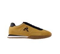 Le Coq Sportif Zapatillas Deportivas, Gamuza Marrón y Negro, Suela de Goma (Mostaza, Sistema Tallas Calzado EU, Adulto, Números, Mediano, 44)