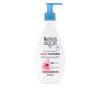 Le Petit Marseillais | Leche nutritiva calmante de alta tolerancia con flor de almendro orgánico (botella bomba de 250 ml) - Leche corporal para pieles secas y sensibles - 95% de origen natural y 48