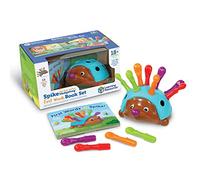 Set con Libro para Aprender Tus primeras Palabras en inglés con Spike, el Erizo para Practicar Las Habilidades motrices Finas de Learning Resources, Juguetes para niños pequeños, 15 Piezas, 18+ Meses
