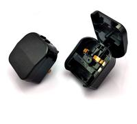 Ledkia Adaptador Enchufe Tipo E (EU) Cabezal Ancho Con Cable Recto a Enchufe Tipo G (UK) Negro