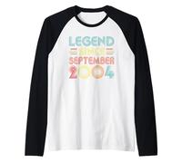 Legend Since September 2004 22nd Birthday Retro 22 Years Old Camiseta Manga Raglan