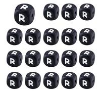LEGENTLISUR 20 cuentas de silicona con letras cuadradas de 12 mm con inicial negra para pulseras de amistad, collares, joyas, llaveros, proyectos de bricolaje (letra R)