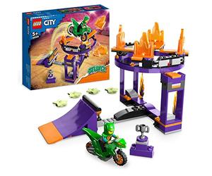 LEGO 60359 City Stuntz Desafío Acrobático: Rampa y Aro, Juguete 2 en 1, Moto de Dinosaurio, Mini Figura de Piloto, Regalo de Cumpleaños para Niños y Niñas de 5+ Años